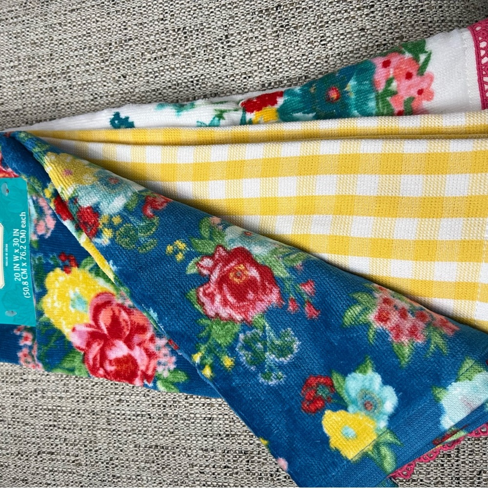 Pioneer Woman Fancy Flourish Kitchen Towels 3 pack NEW